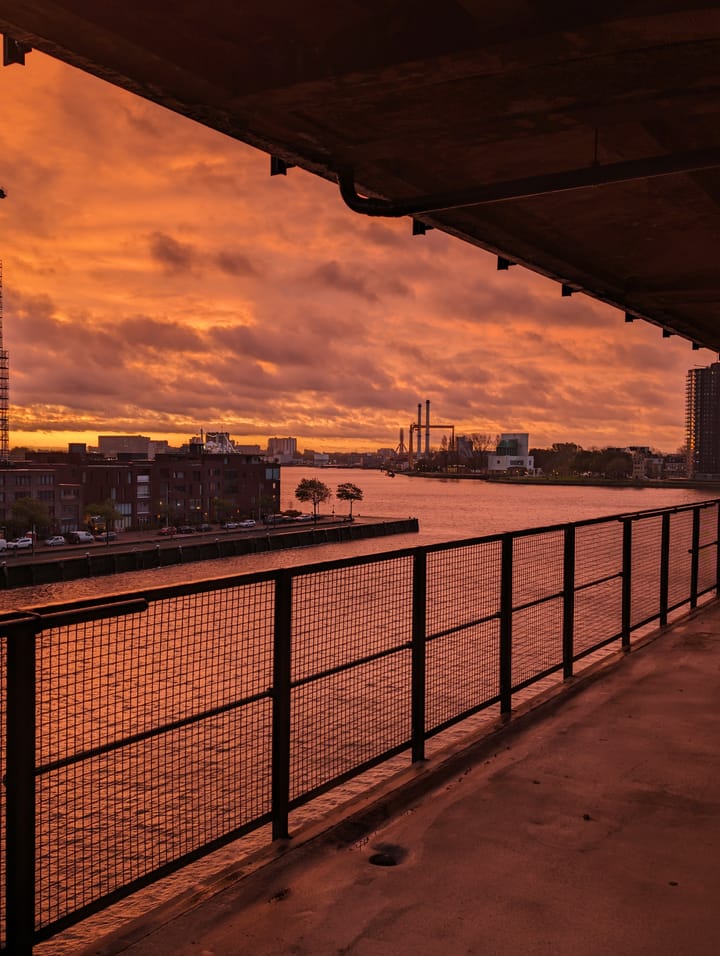 Photo 18 of Lloydstraat 102