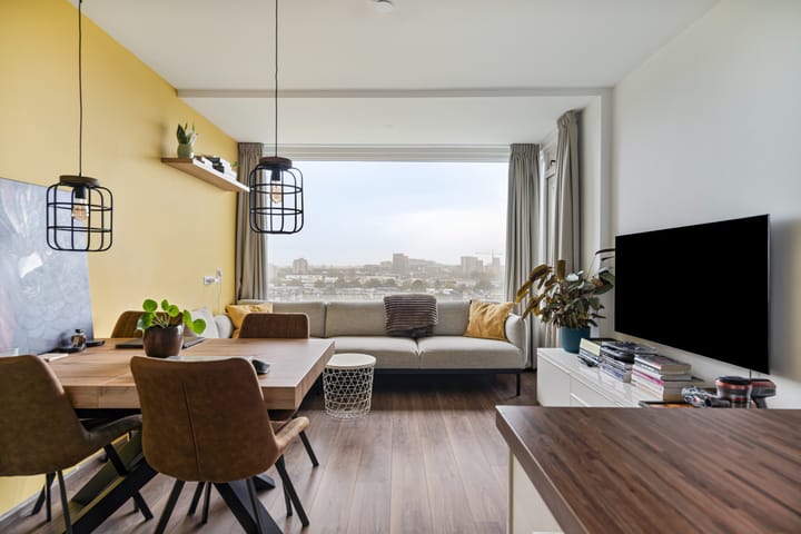 Foto 8 van Bachstraat 254