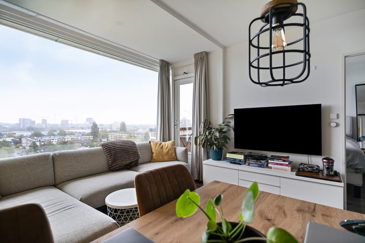 Foto 10 van Bachstraat 254