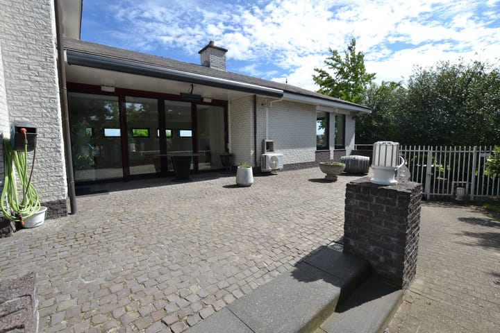 Foto 9 van Unolaan 11