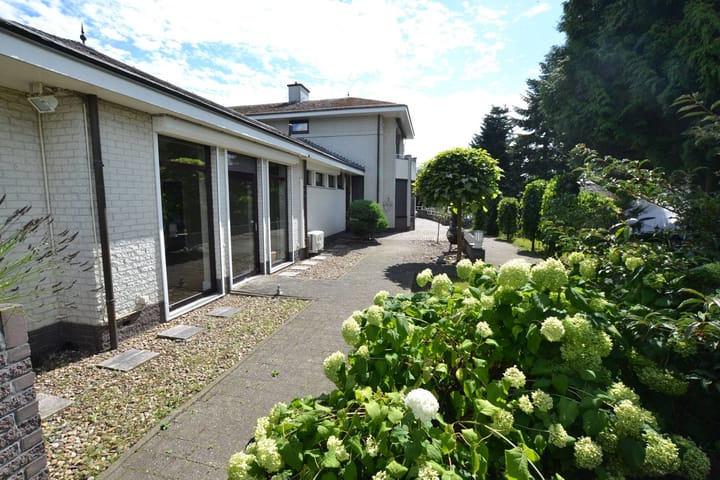 Foto 13 van Unolaan 11