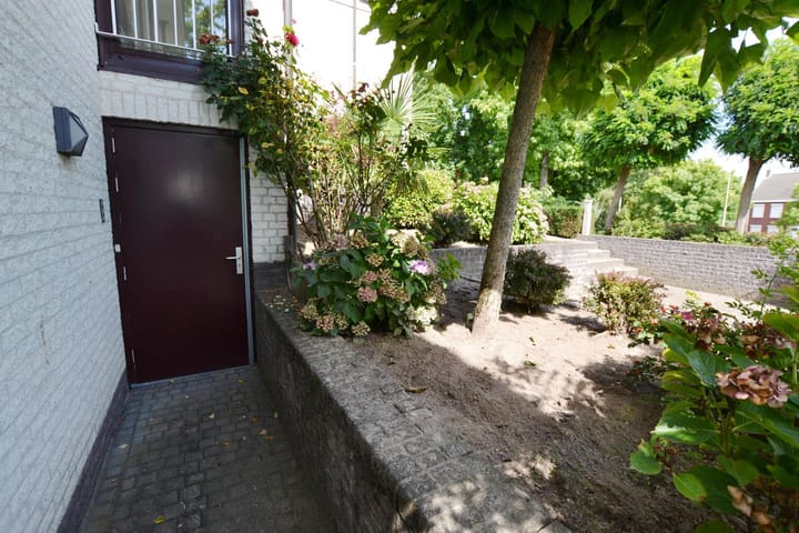 Foto 18 van Unolaan 11