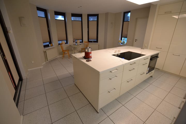 Foto 28 van Unolaan 11