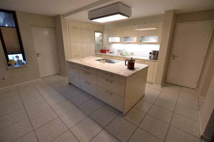 Foto 29 van Unolaan 11