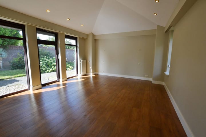 Foto 34 van Unolaan 11