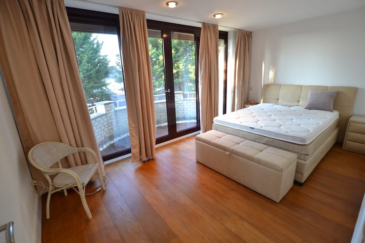 Foto 42 van Unolaan 11