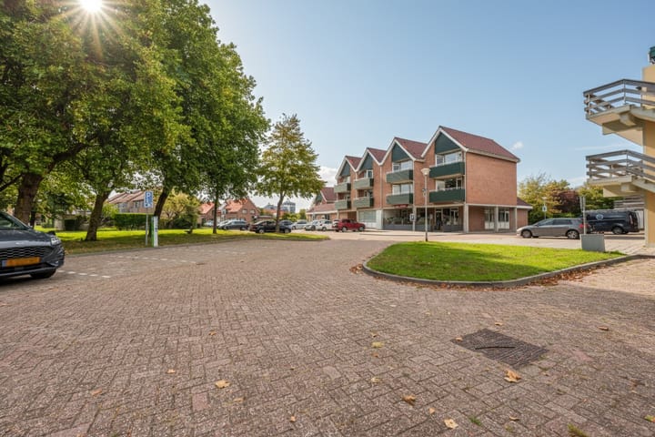 Photo 28 of De Lopinge 90