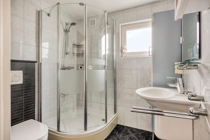 Photo 20 of Heer van Rodestraat 171