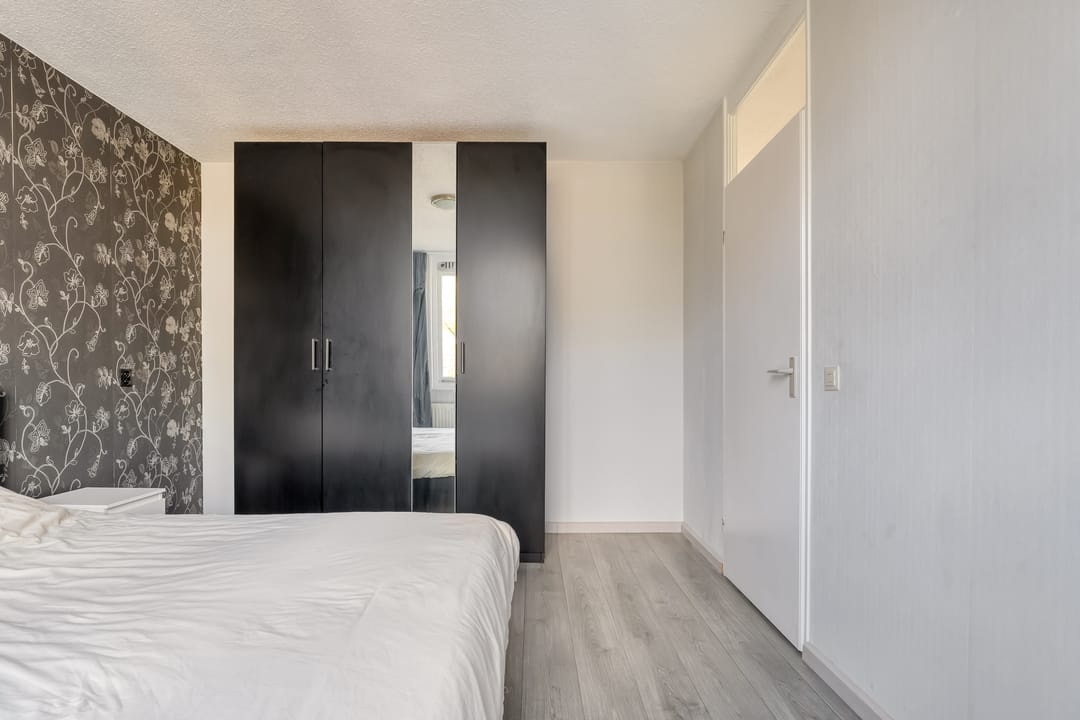 Photo 16 of Van Limburg Stirumware 72