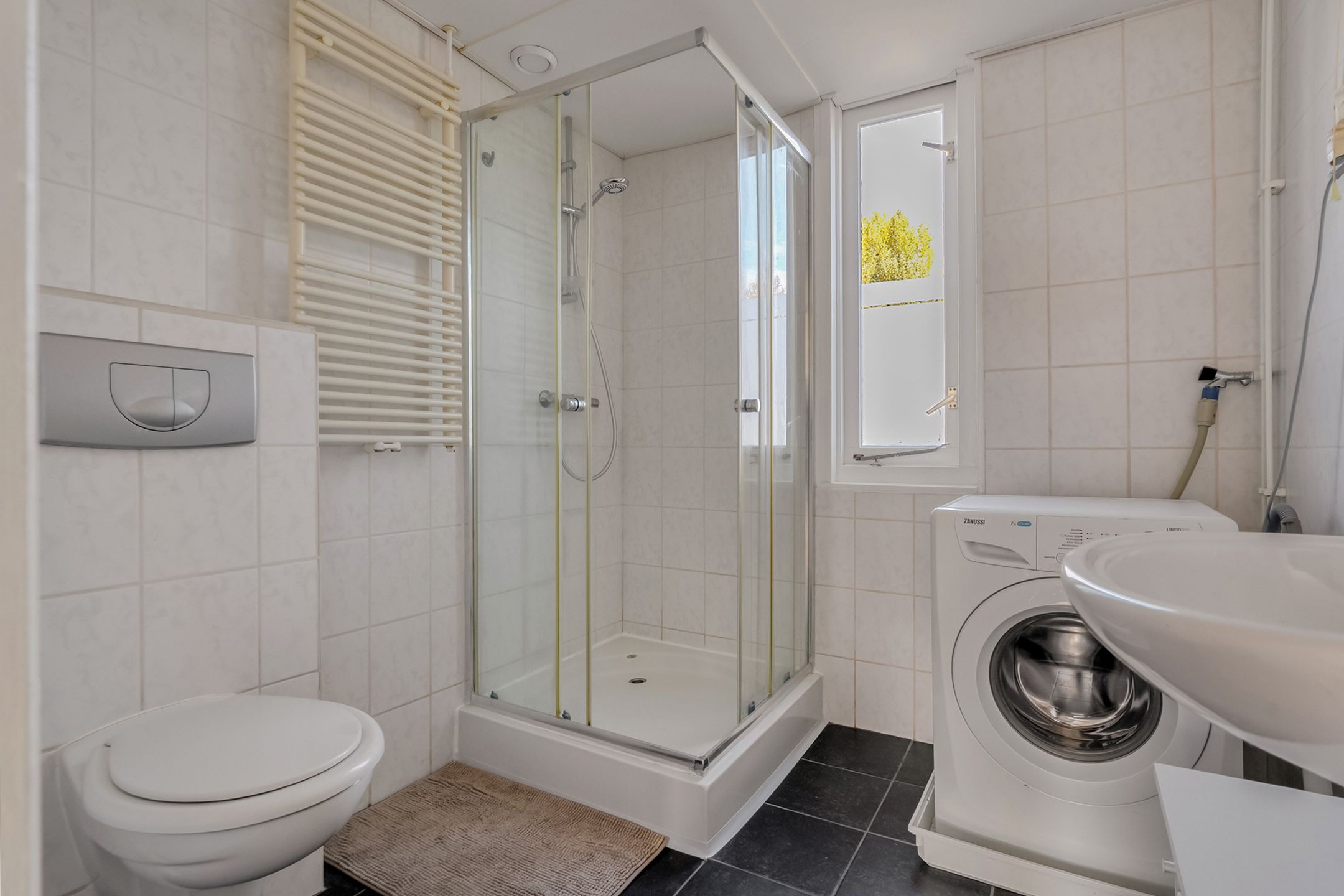 Photo 21 of Van Limburg Stirumware 72