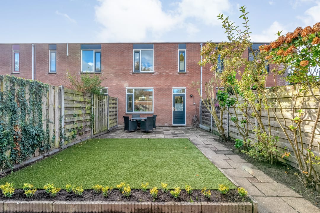 Photo 31 of Van Limburg Stirumware 72