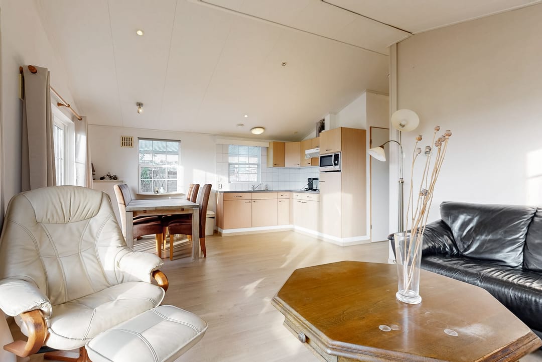 Photo 8 of Oudendijkseweg 21-J