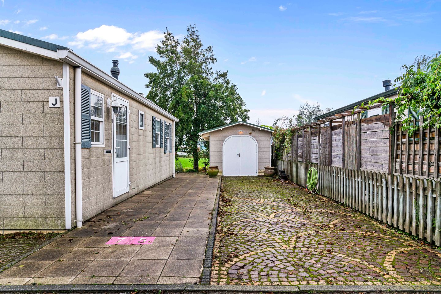 Photo 25 of Oudendijkseweg 21-J