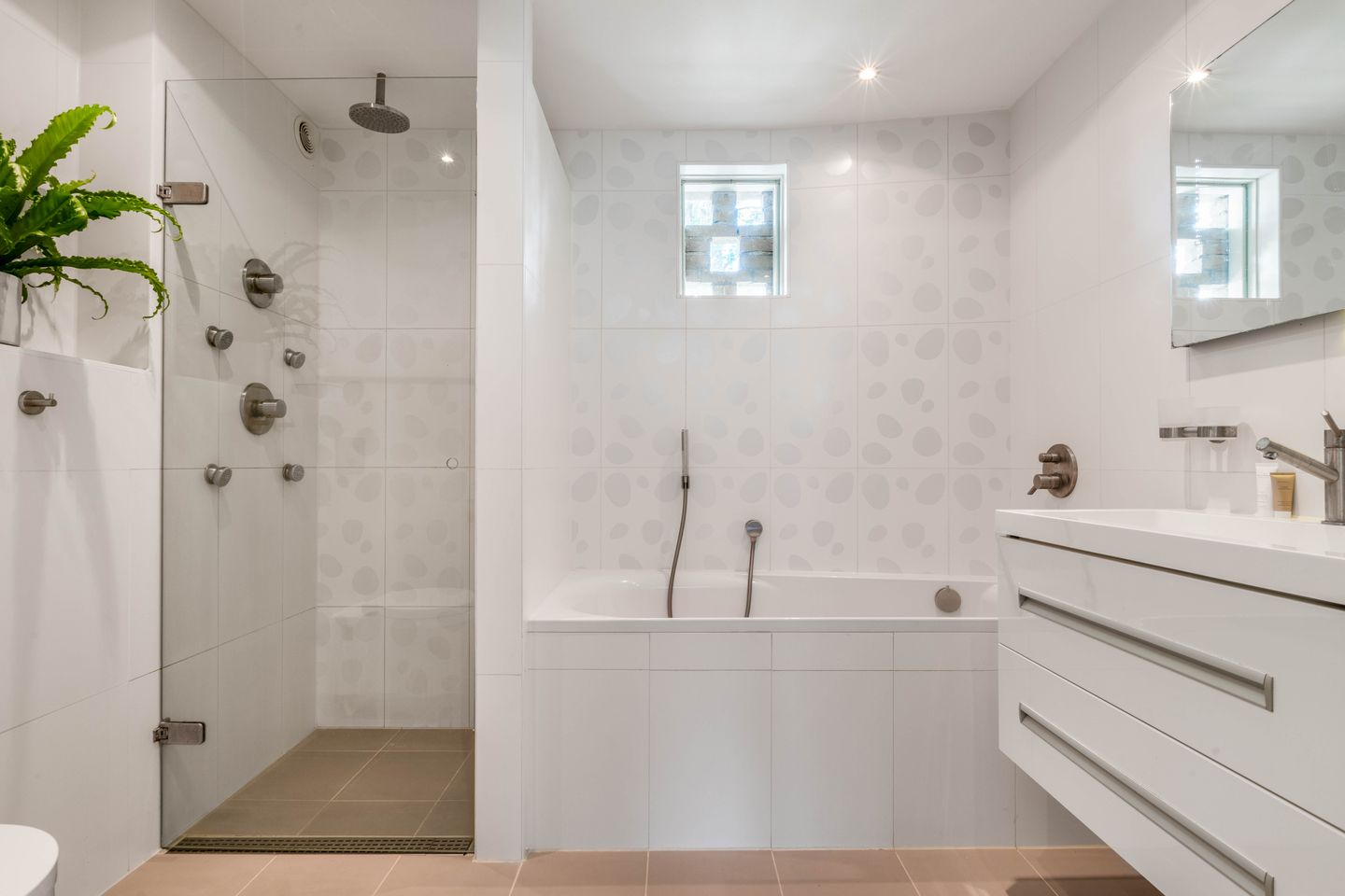 Foto 19 van Oudburgerlaan 10