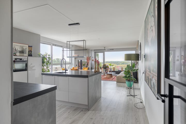 Photo 2 of IJdoornlaan 861