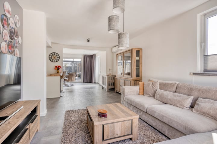 Foto 13 van Ridder van Asenrodeweg 67