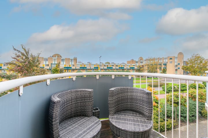 Photo 6 of Amelandstraat 84