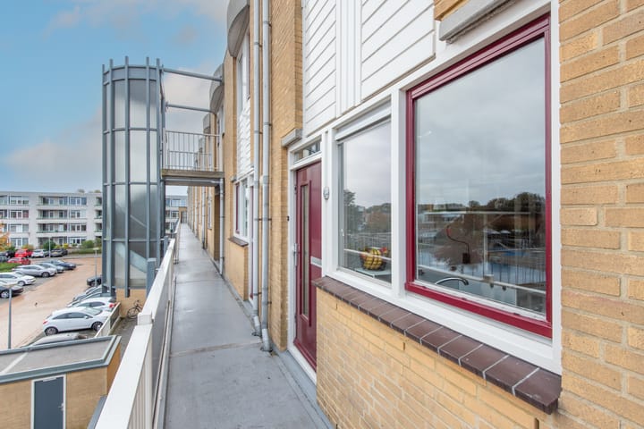 Photo 8 of Amelandstraat 84