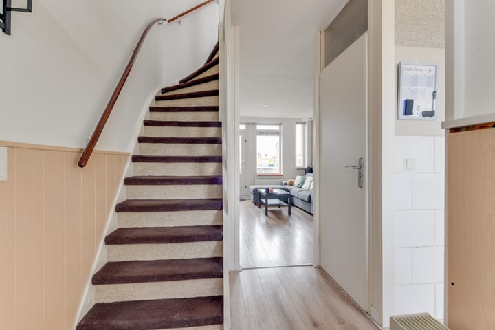 Photo 10 of Amelandstraat 84