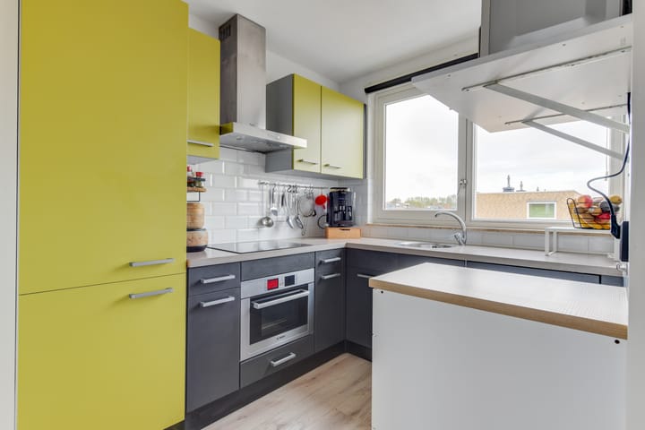 Photo 16 of Amelandstraat 84