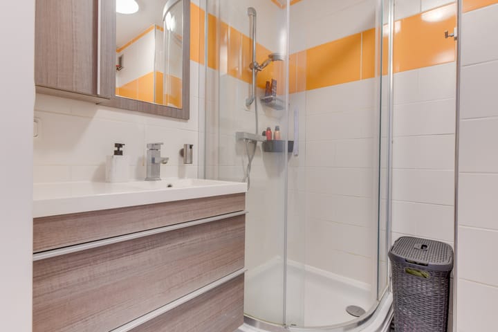 Photo 26 of Amelandstraat 84