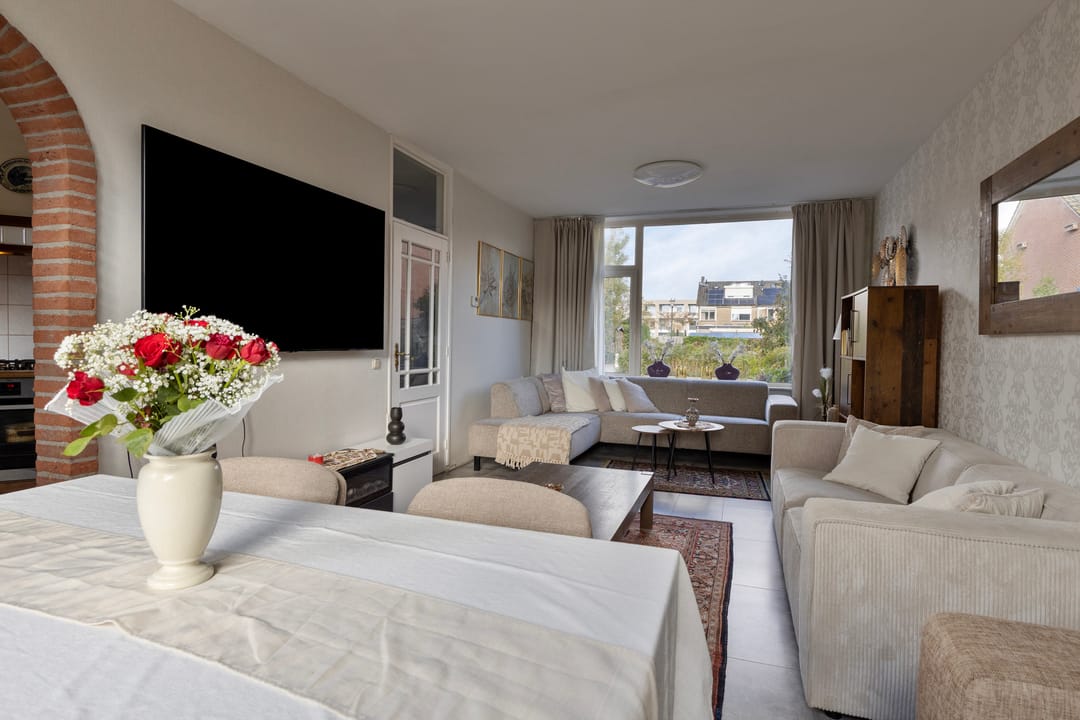 Photo 8 of Cort van der Lindenstraat 214