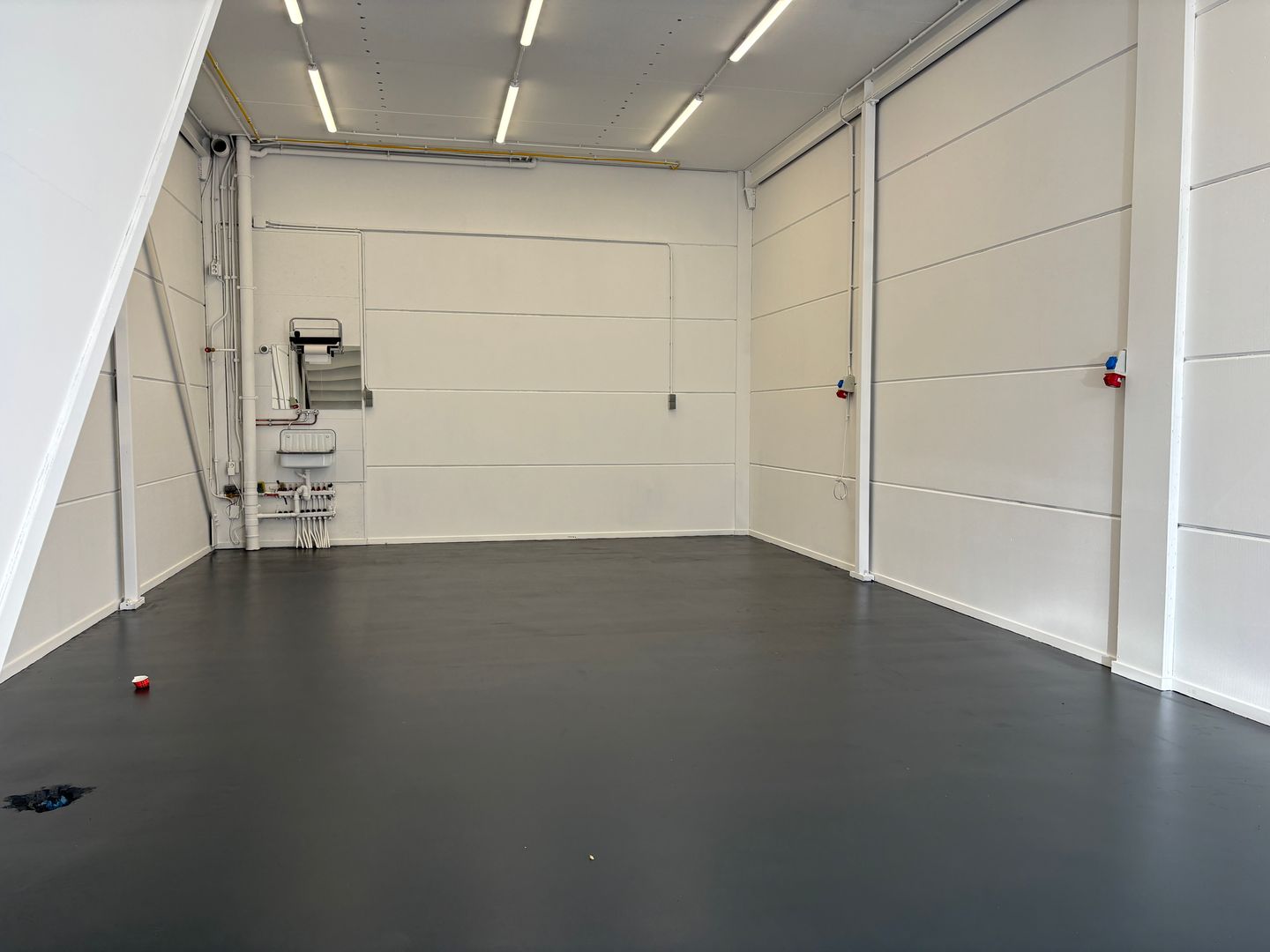 View photo 3 of Nijverheidsweg 25-E