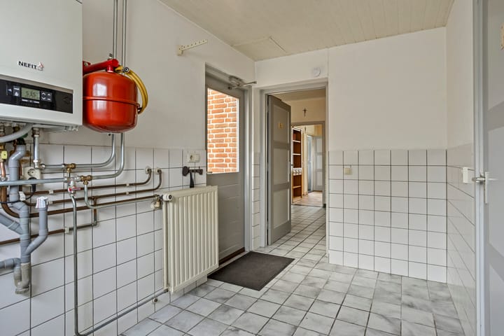 Foto 18 van Hoevensestraat 8