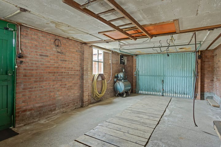 Foto 30 van Hoevensestraat 8