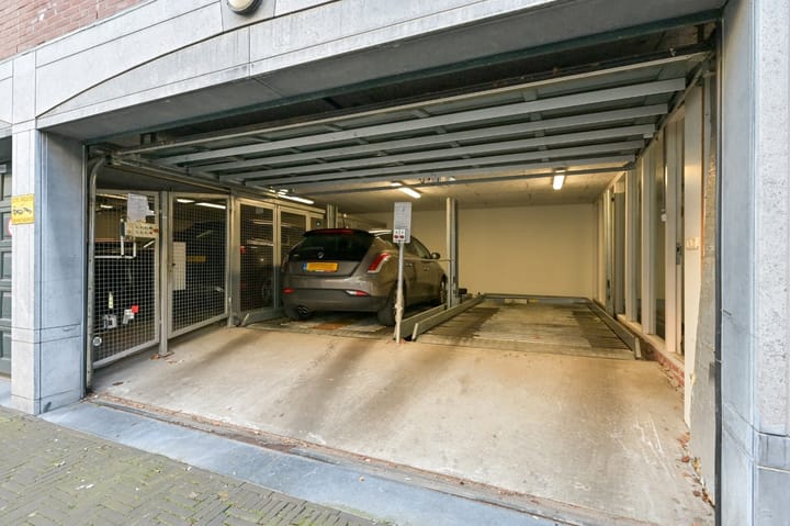 Foto 22 van Lange Vijverberg 13-B