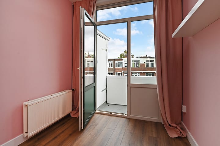 Foto 26 van Perenstraat 166