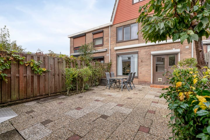 Photo 28 of Krokusstraat 10