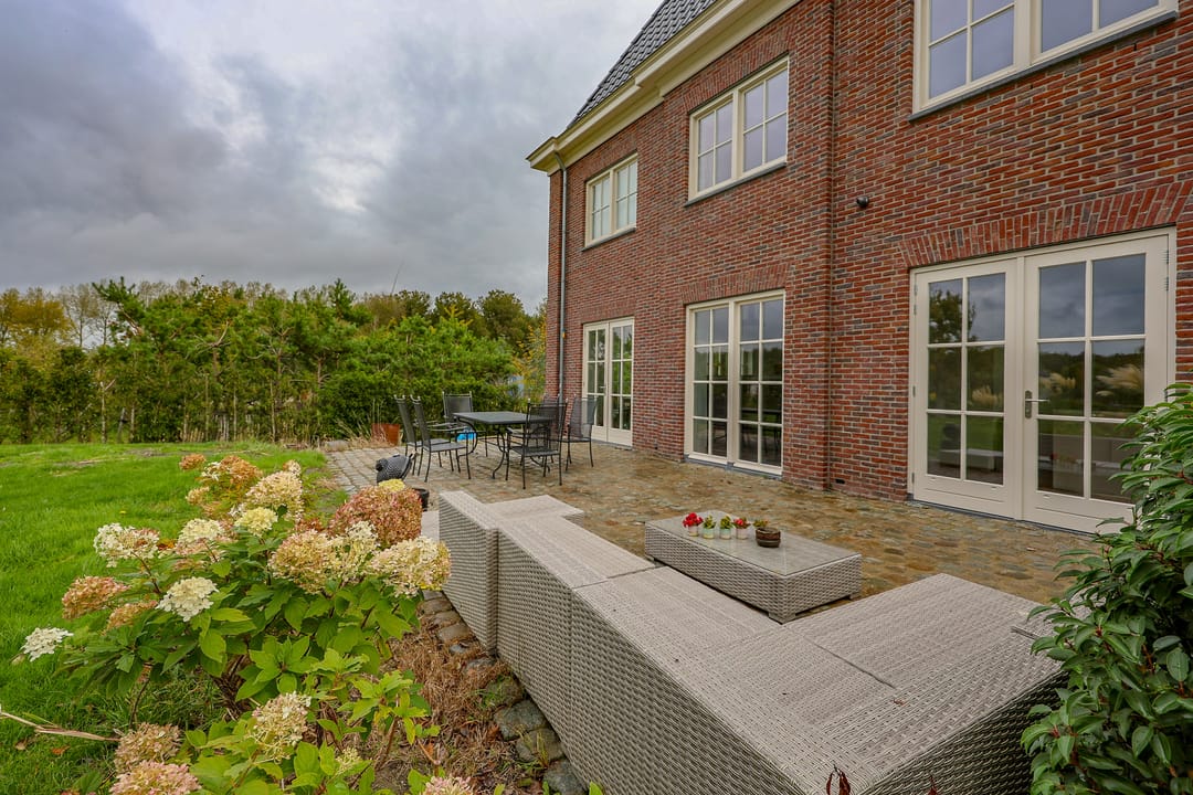 Foto 2 van Warmoesstraat 15