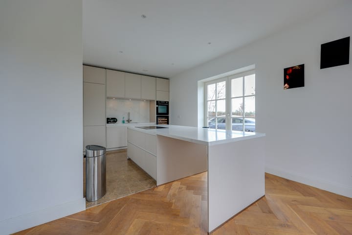 Photo 3 of Warmoesstraat 15