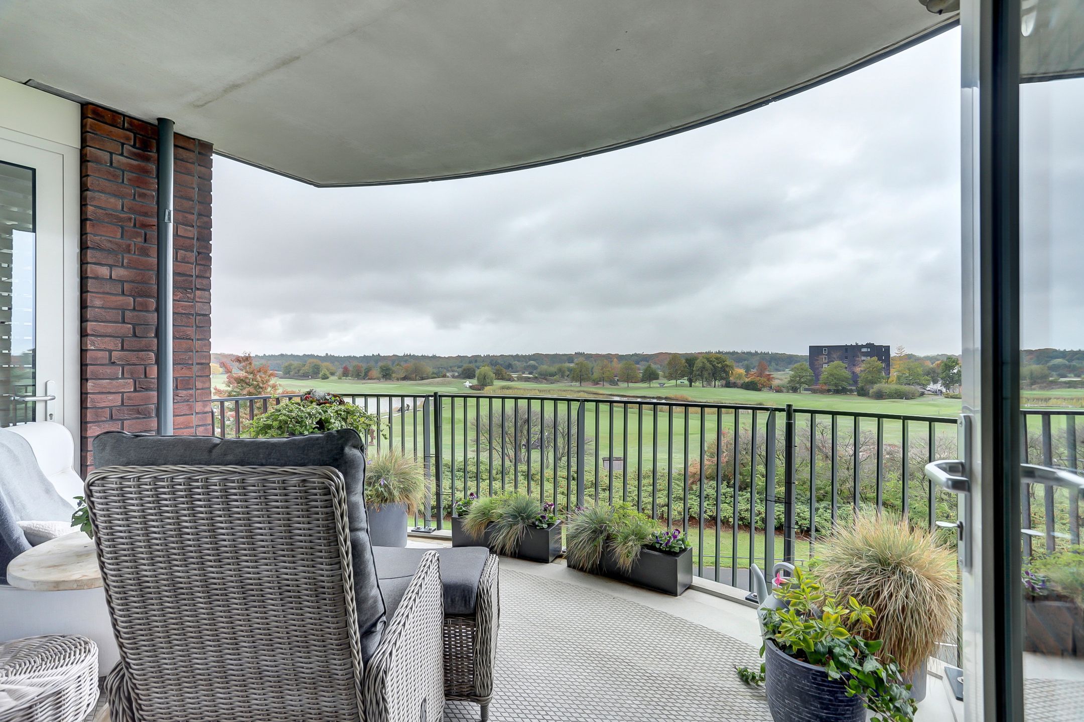 Foto 15 van Laan der Continenten 27