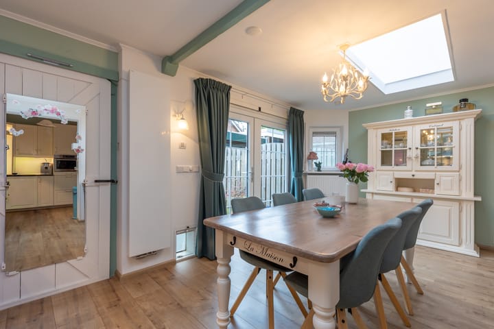 Foto 9 van Mezenstraat 15