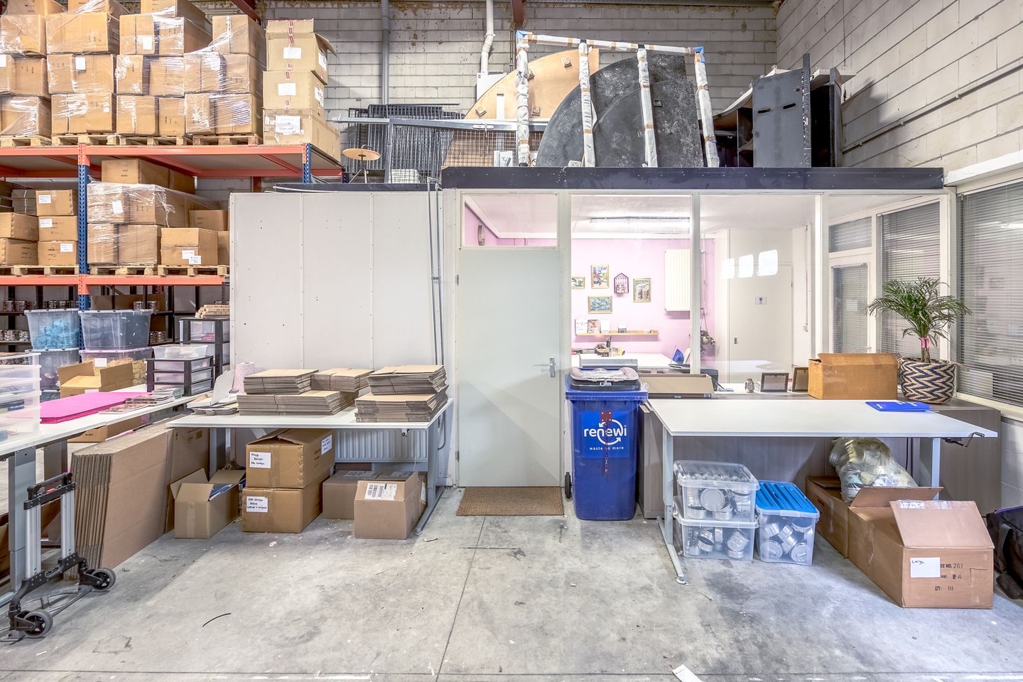 View photo 4 of Ambachtsweg 8