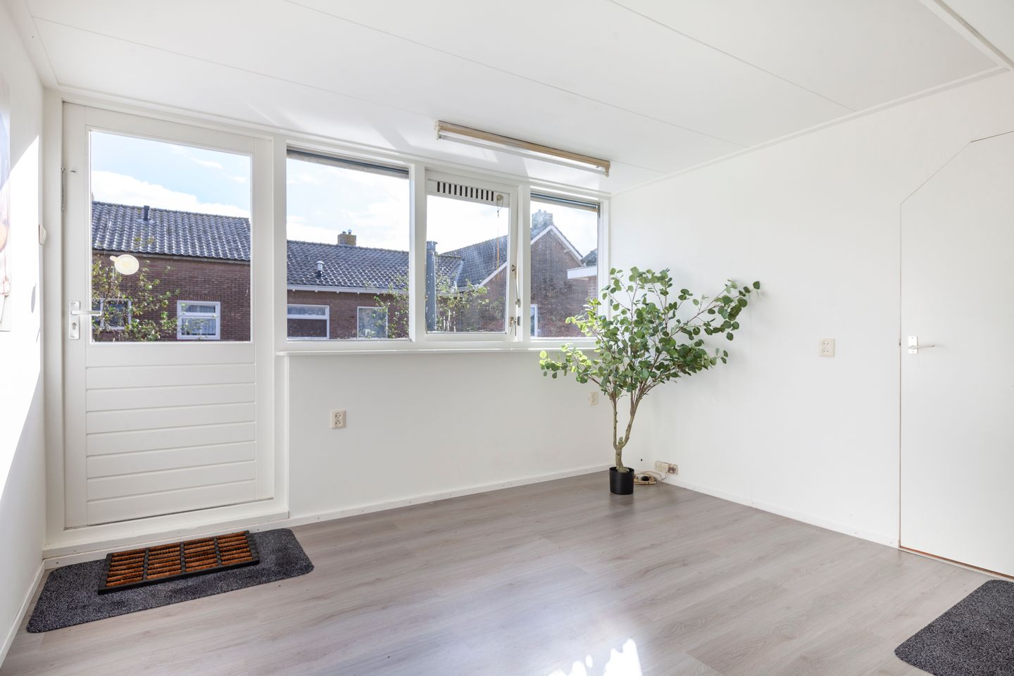 View photo 4 of W. Poolmanstraat 14