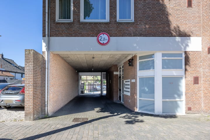 Photo 4 of Patersstraat 46