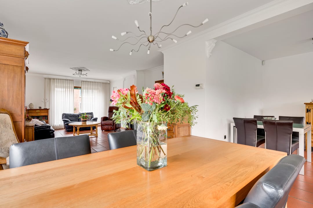 Photo 11 of Holstraat 93