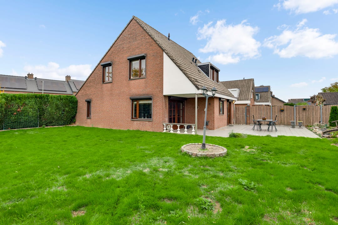 Photo 22 of Holstraat 93