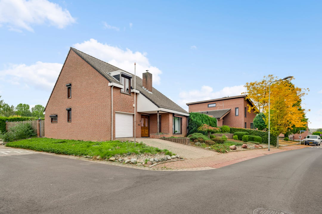 Photo 23 of Holstraat 93