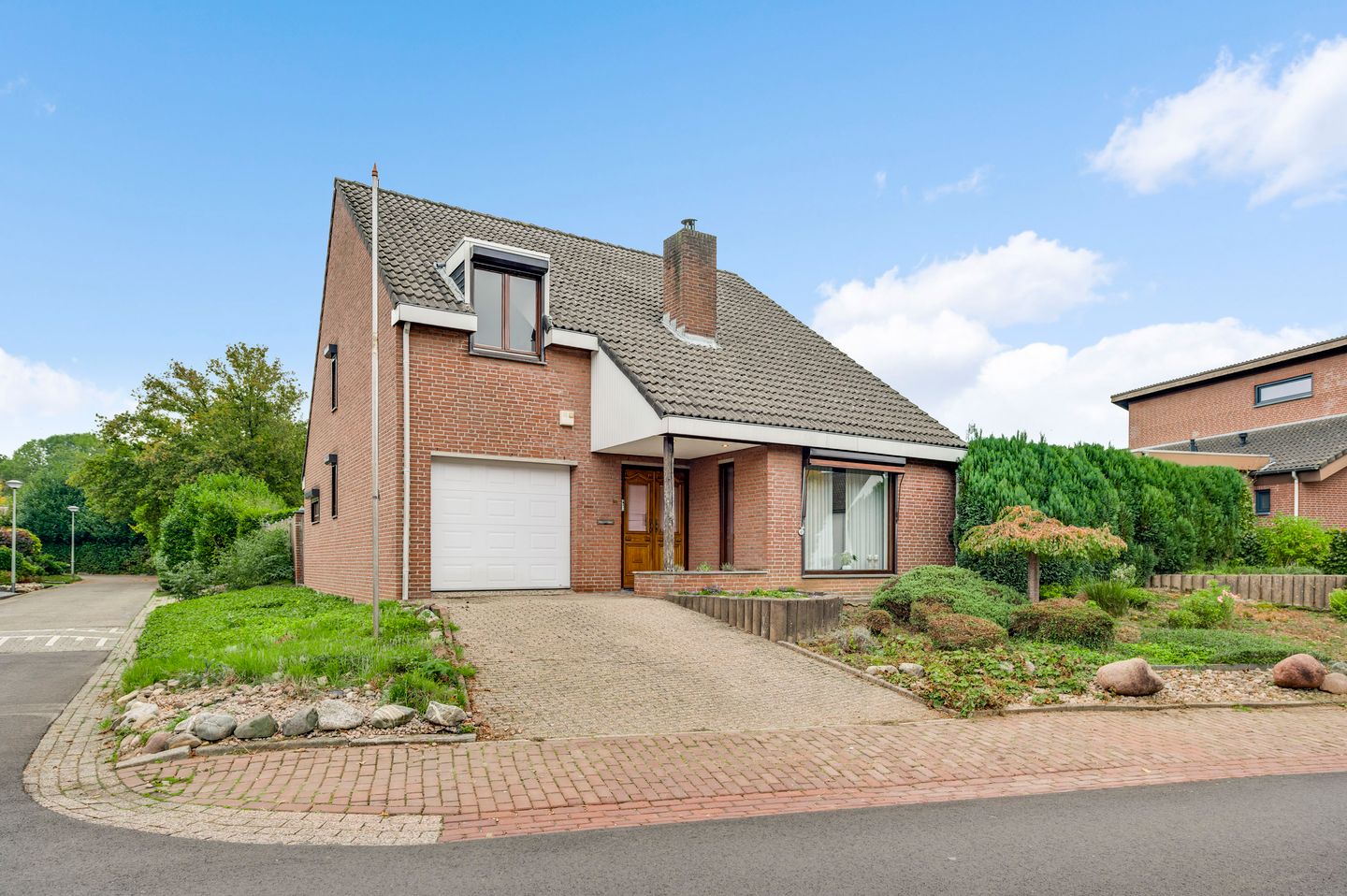 Photo 1 of Holstraat 93