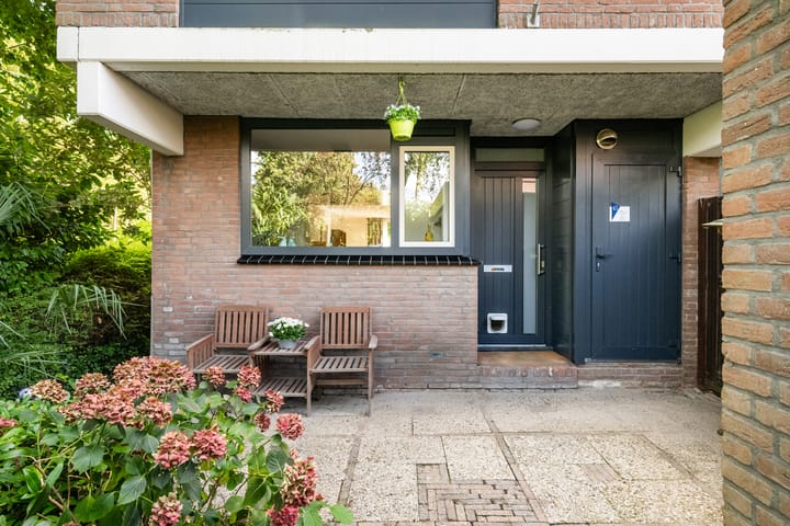 Foto 42 van Warenarburg 43