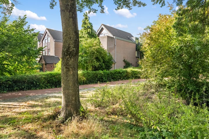 Foto 44 van Warenarburg 43