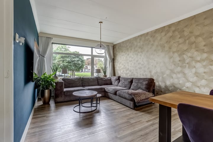 Photo 11 of Van der Duyn van Maasdamplantsoen 25