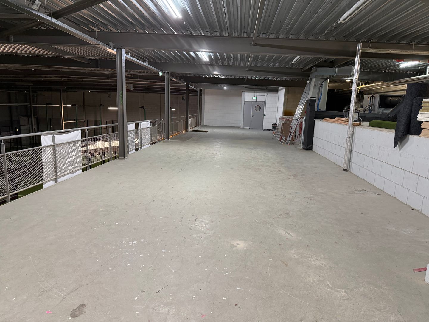 Bekijk foto 2 van Bezembinder 2