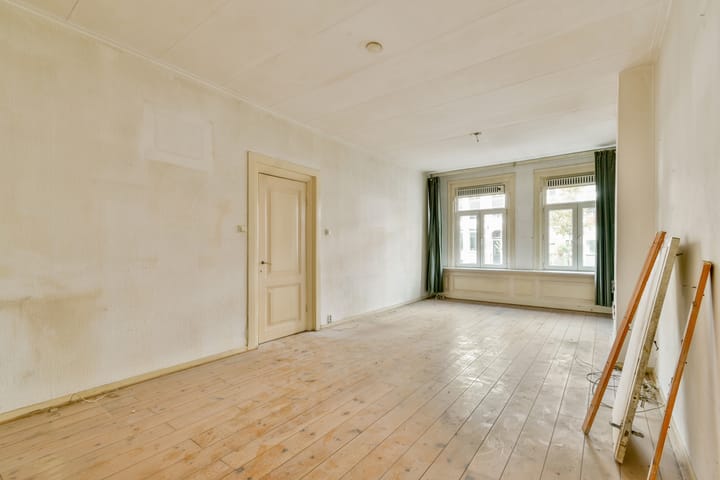 Photo 4 of Wijttenbachstraat 56-O