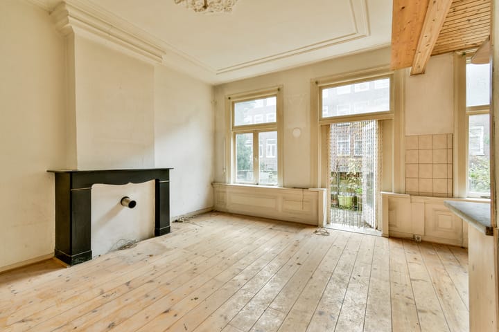 Photo 8 of Wijttenbachstraat 56-O