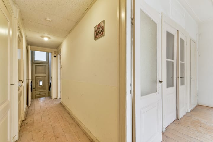 Photo 3 of Wijttenbachstraat 56-O